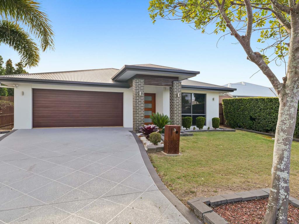 19 Kalgoorlie St, Pimpama, QLD 4209