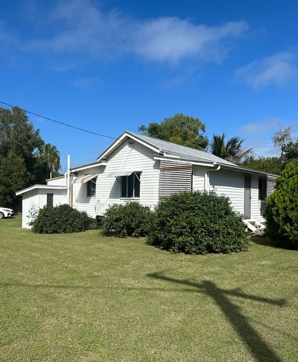 24 Pheasant St, Slade Point, QLD 4740