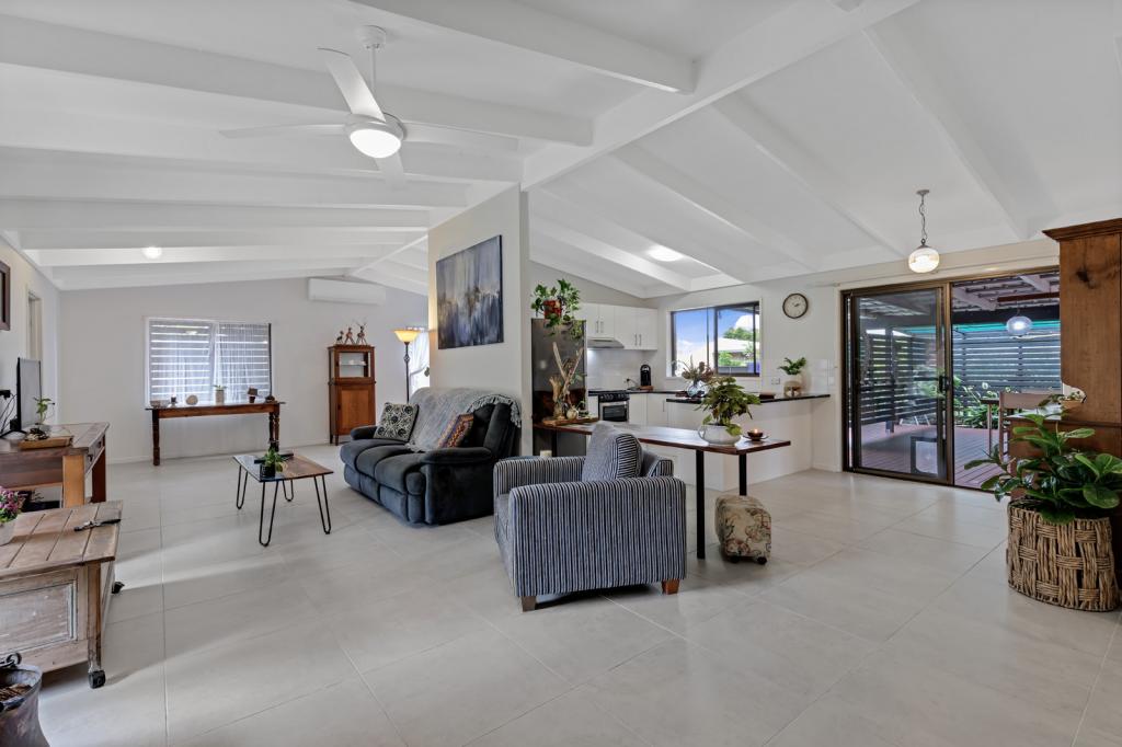 17 Ensbey Rd, Flaxton, QLD 4560