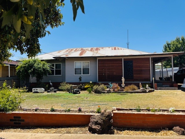 29 Jolly St, Wycheproof, VIC 3527