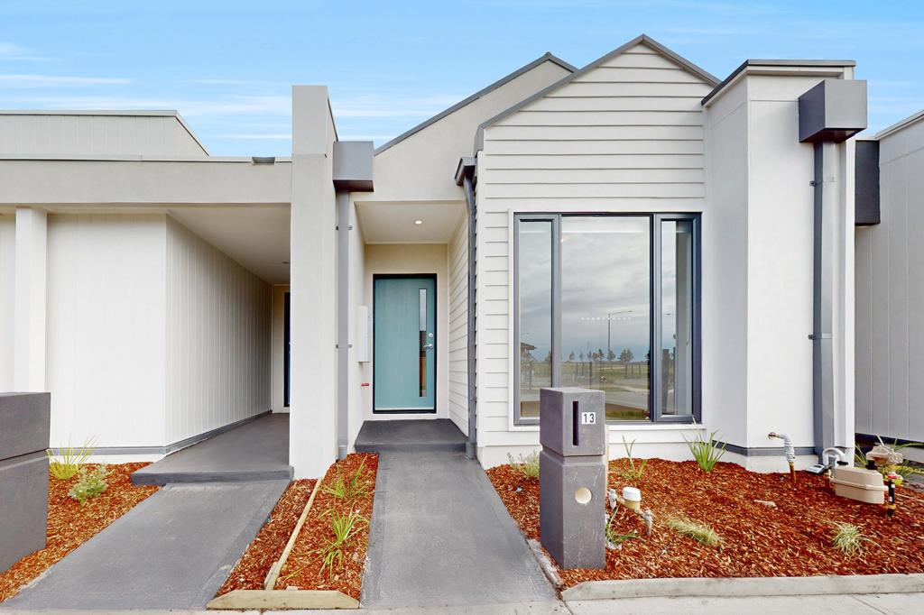 13 Sustain St, Mambourin, VIC 3024
