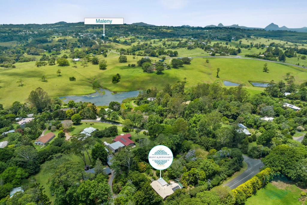 1 Lawrence Pl, Maleny, QLD 4552