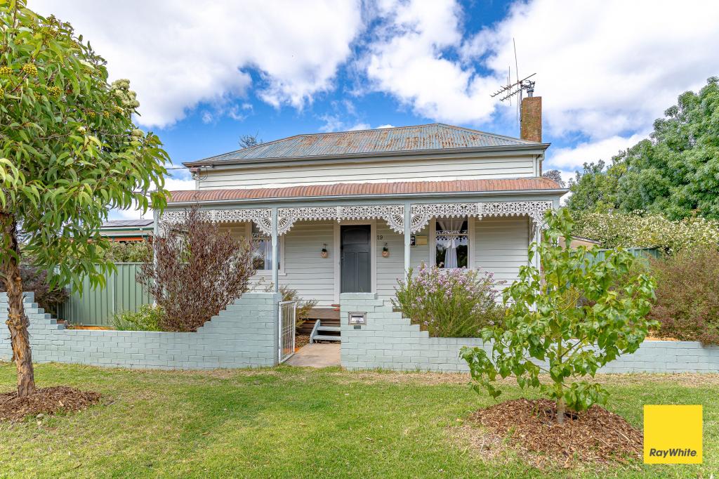 19 Hall St, Eaglehawk, VIC 3556