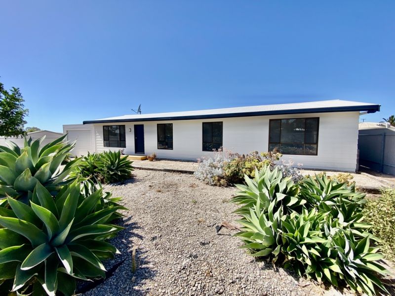 12 Mudge Tce, Streaky Bay, SA 5680