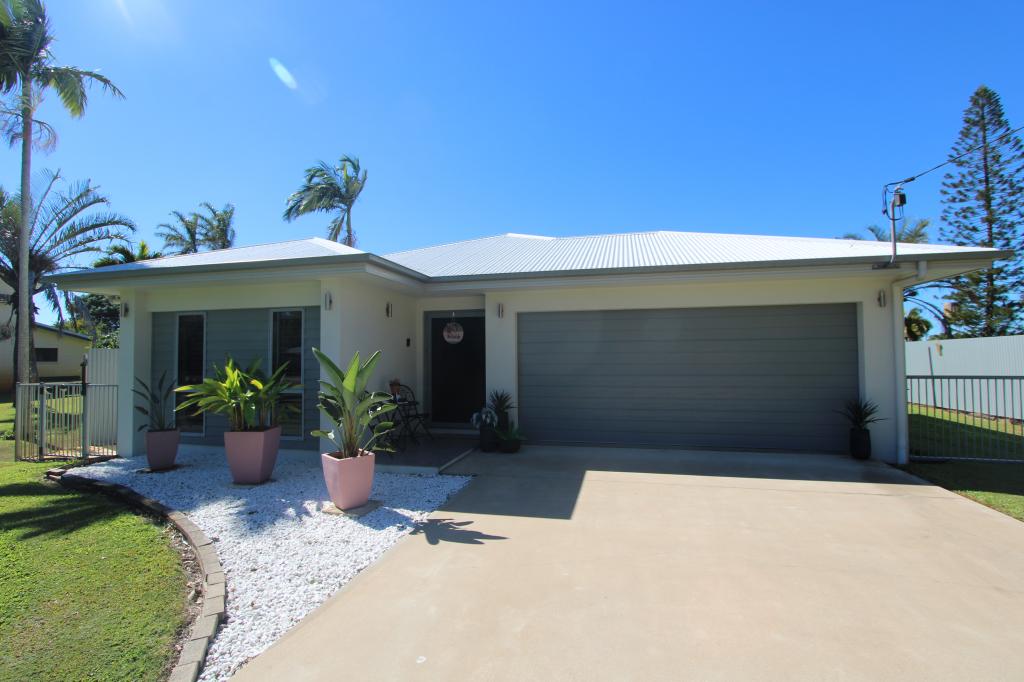 444 Beach Rd, Airdmillan, QLD 4807