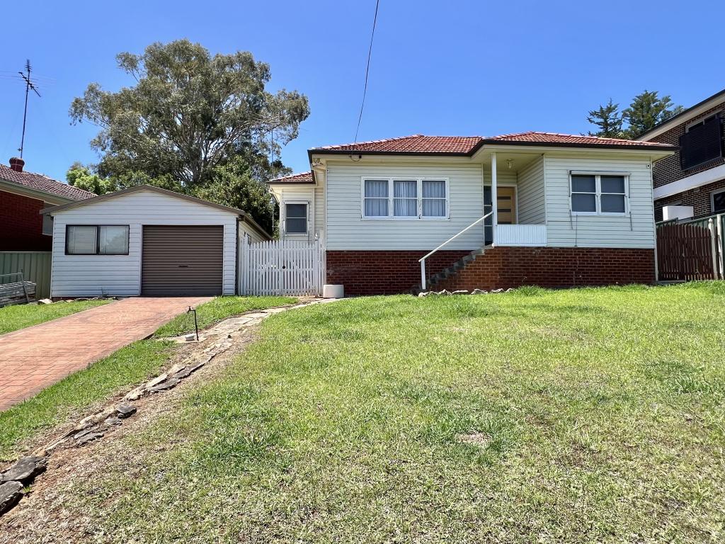 20 Grandview Dr, Campbelltown, NSW 2560