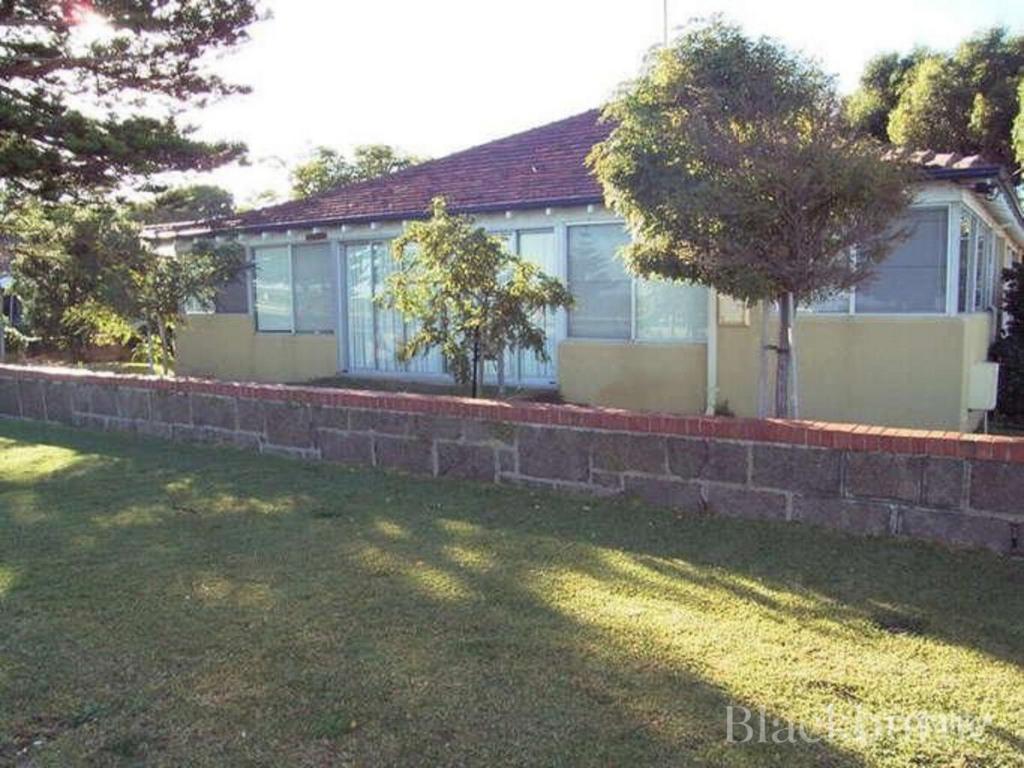 110 Arcadia Dr, Shoalwater, WA 6169