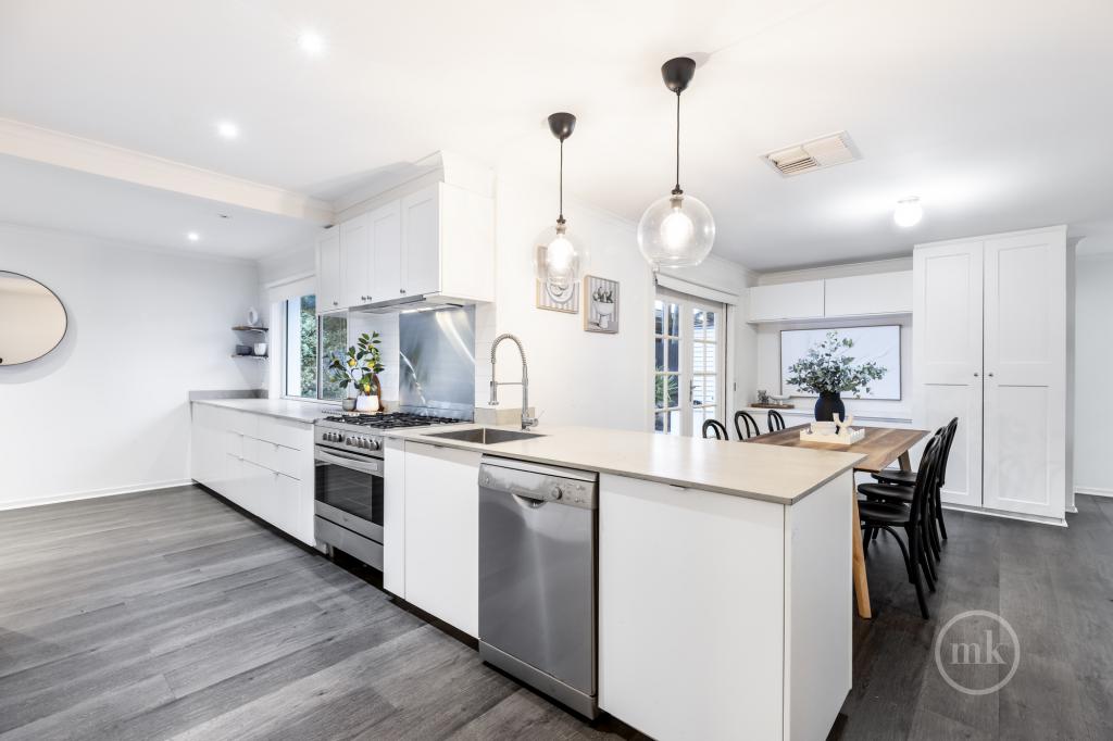 6 Tanya Ct, Croydon Hills, VIC 3136