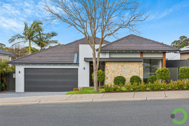 15 DAWBINEY AVE, CRAIGBURN FARM, SA 5051