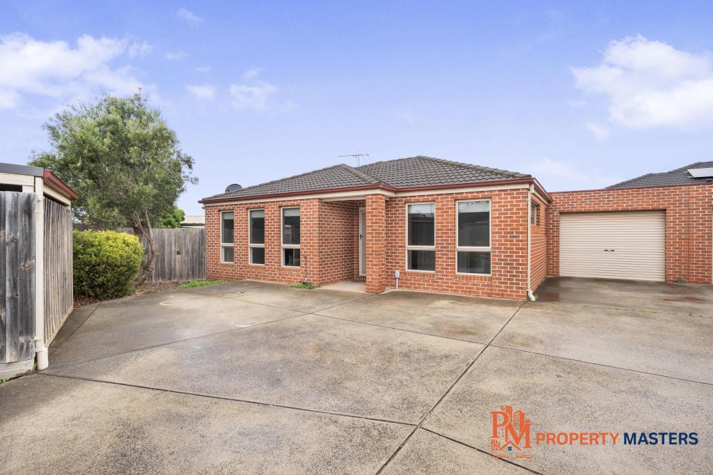 2/5 Coventry Pl, Melton South, VIC 3338