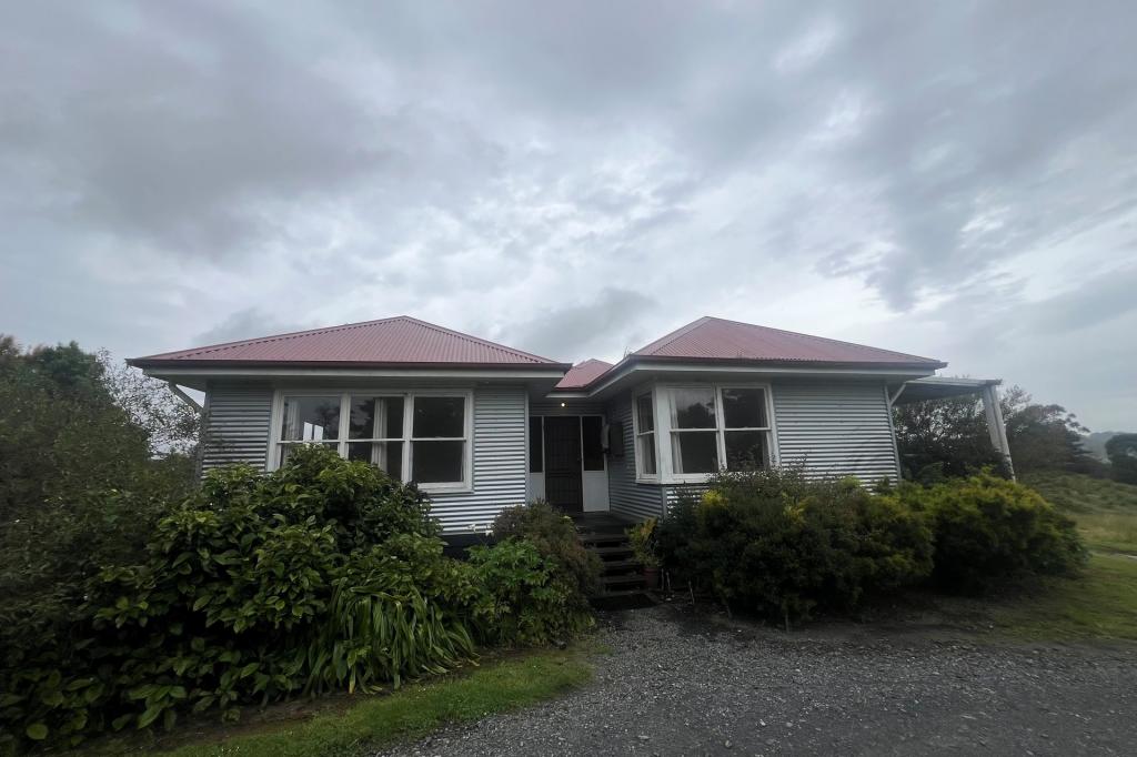 648 Falls Rd, Fish Creek, VIC 3959