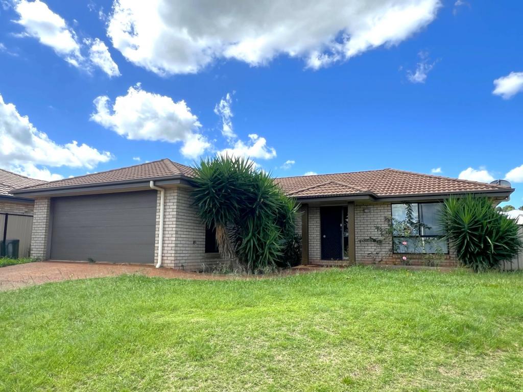 17 Lara Ct, Kingaroy, QLD 4610