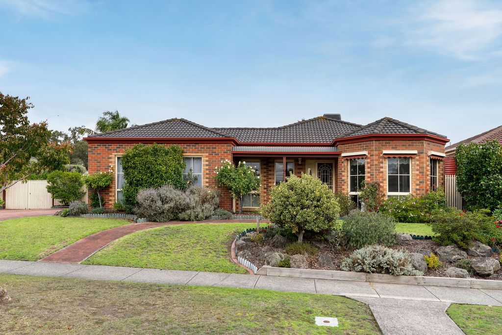 70 Monique Dr, Langwarrin, VIC 3910