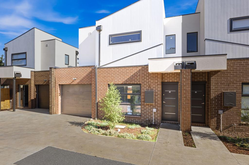 14/17 Mambourin St, Werribee, VIC 3030