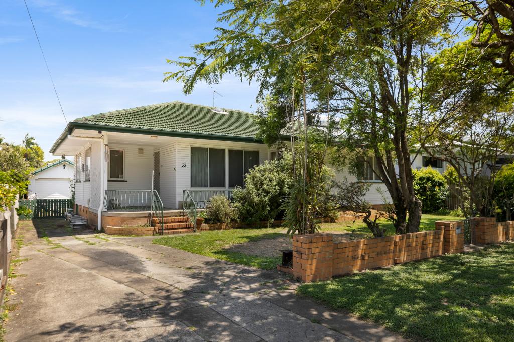 33 Cheviot St, Grange, QLD 4051