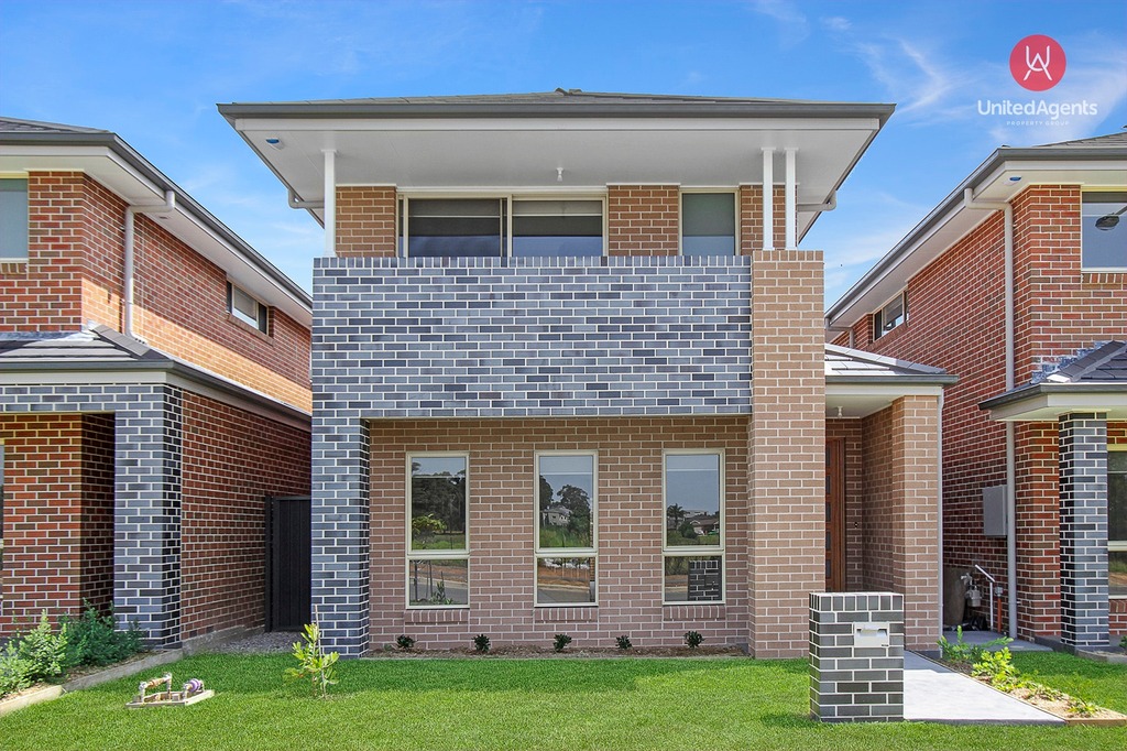 43 Southern Cross Ave, Middleton Grange, NSW 2171