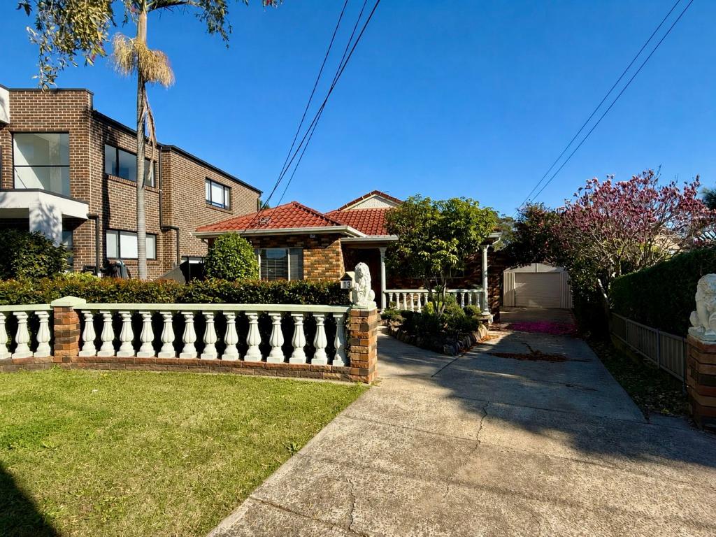 13 Saladine Ave, Punchbowl, NSW 2196