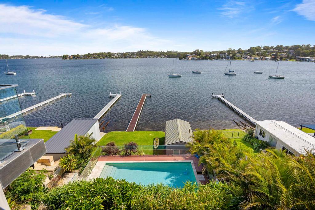 136 Sealand Rd, Fishing Point, NSW 2283