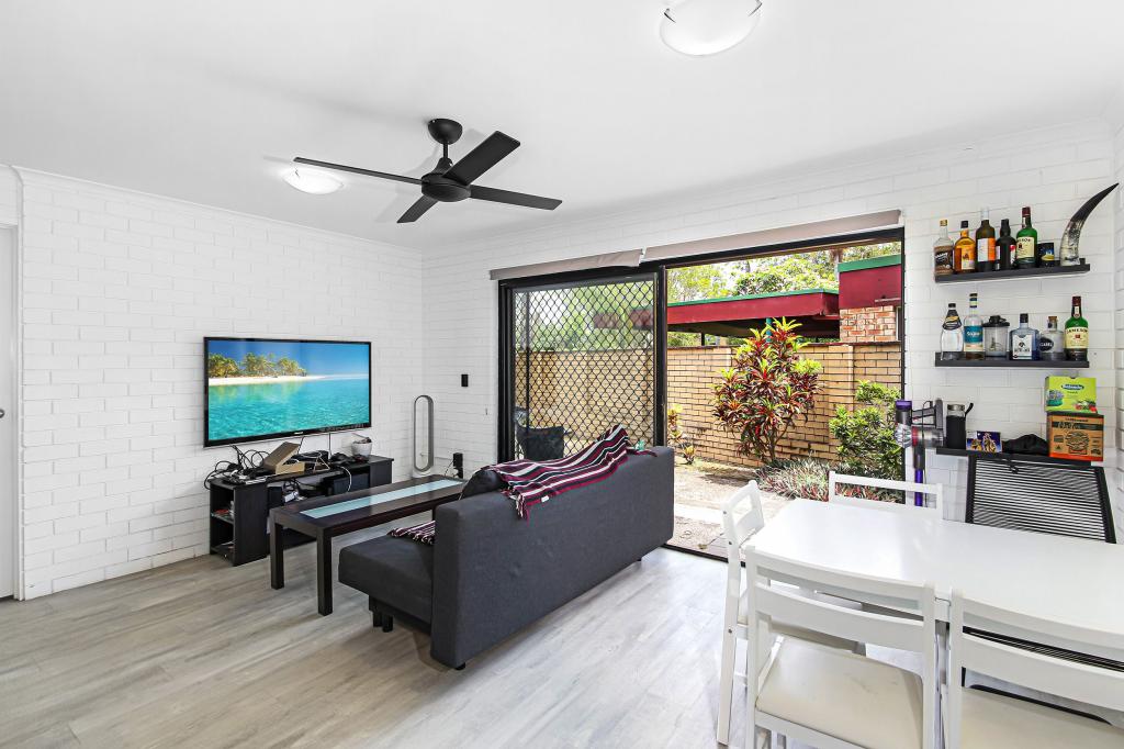 1/8 Goonawarra Dr, Mooloolaba, QLD 4557