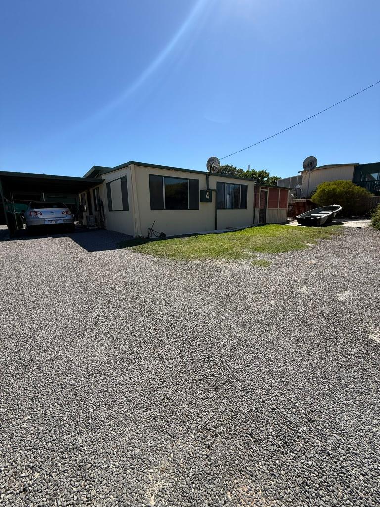 4 Talbot St, Denham, WA 6537