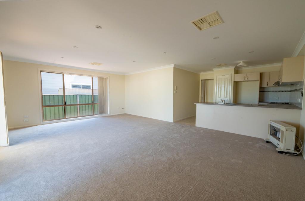 2/4 Parkes St, Forbes, NSW 2871