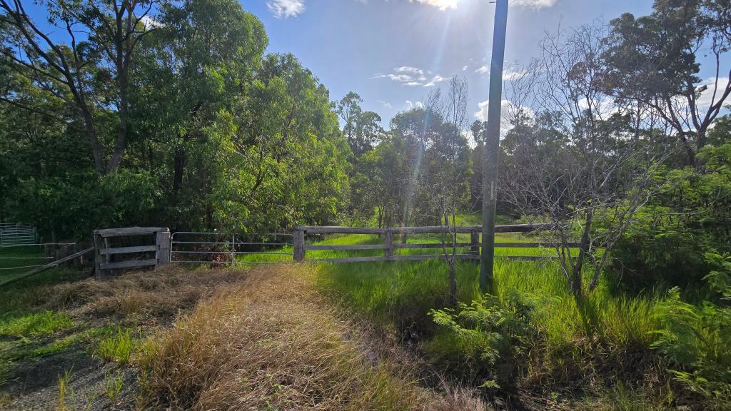 33 COACHMANS PL, OAKHURST, QLD 4650