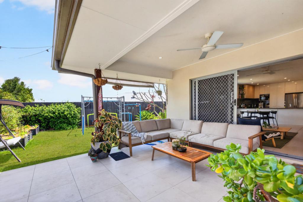 27 Ravenbourne Cct, Capalaba, QLD 4157
