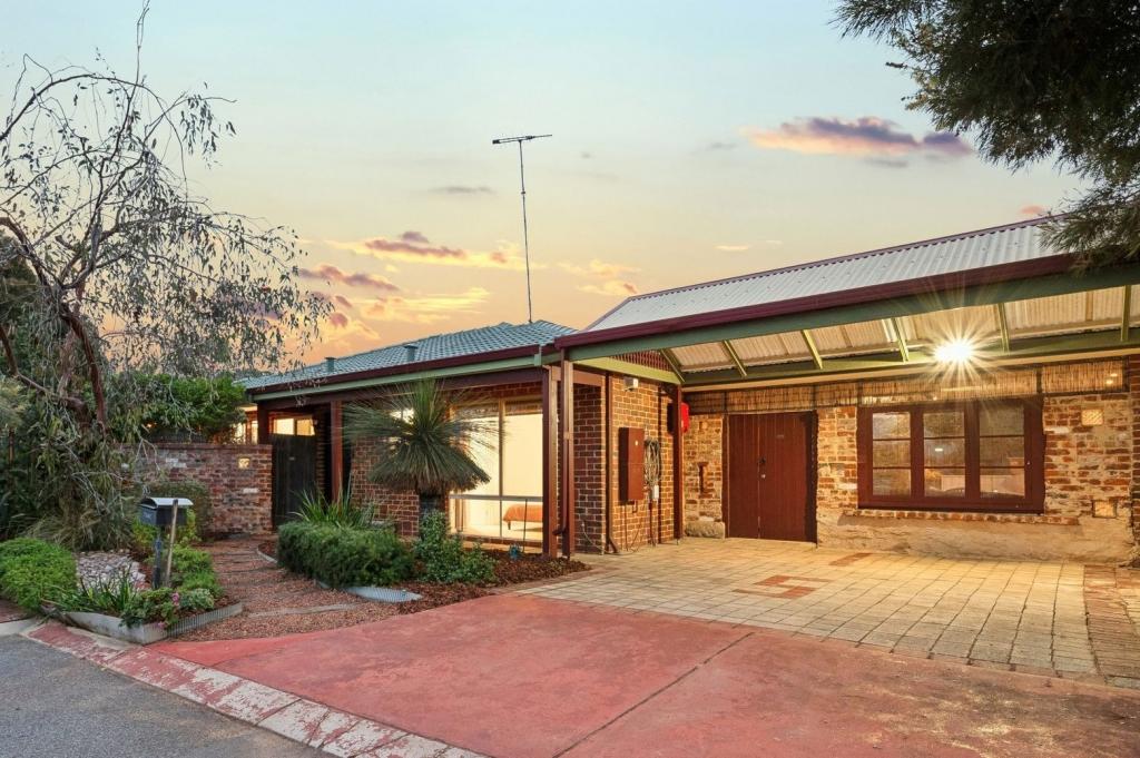 5 Tracey Mews, Hamilton Hill, WA 6163