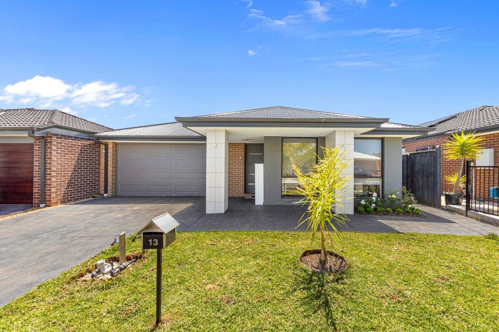 13 Cazaly Way, Cranbourne West, VIC 3977