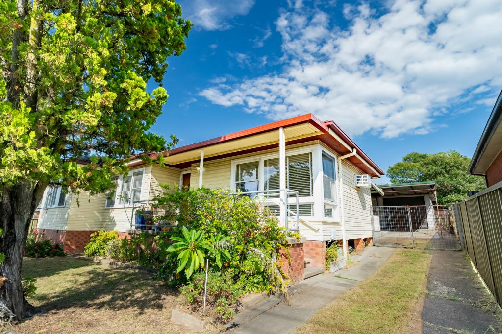 12 Goldingham St, Tenambit, NSW 2323