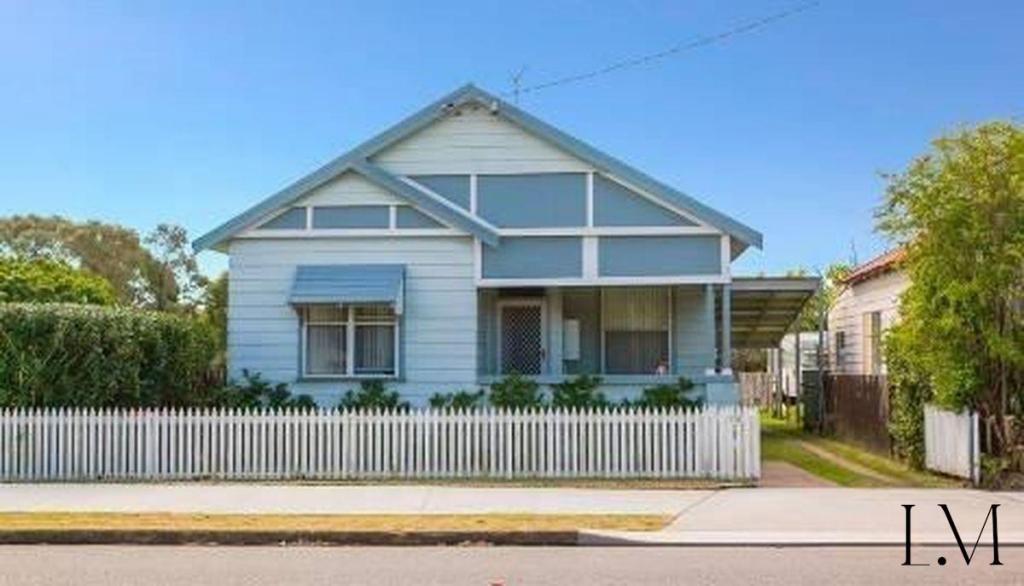 18 ST JAMES RD, NEW LAMBTON, NSW 2305