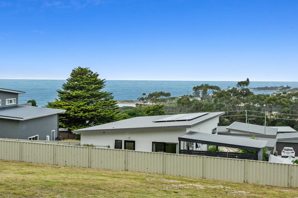 1b Wedge Tail Cct, Bicheno, TAS 7215