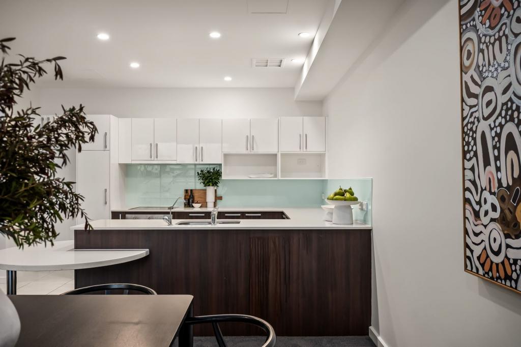 2/10 Moseley St, Glenelg, SA 5045