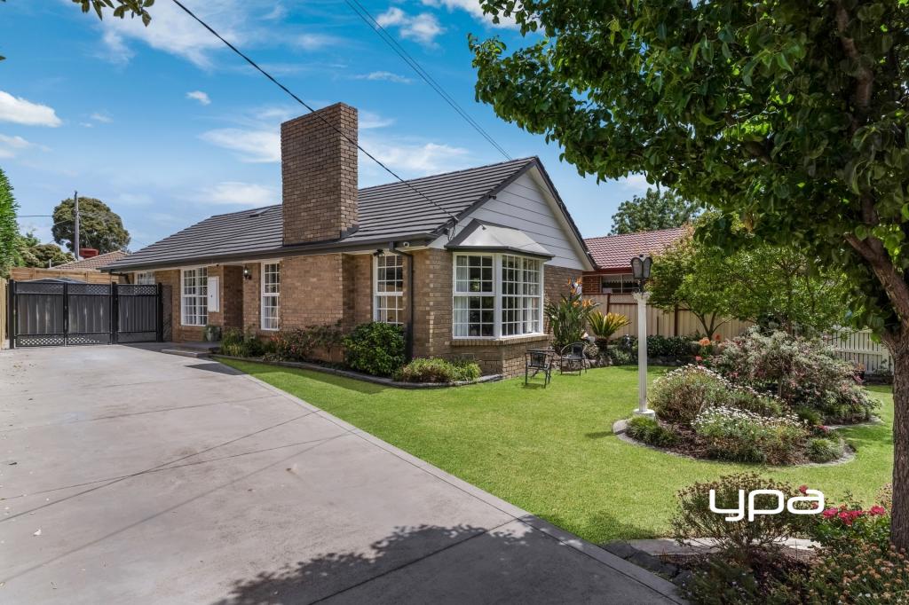 26 Lawson St, Sunbury, VIC 3429