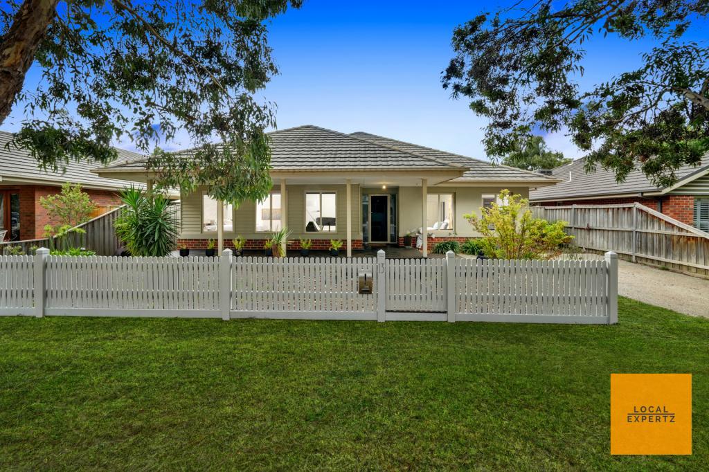 13 Kevington Dr, Eynesbury, VIC 3338