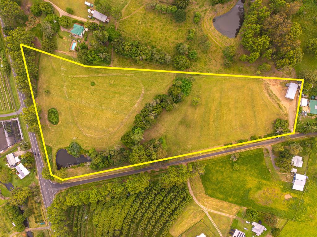 19 Mullins Creek Rd, Goomboorian, QLD 4570