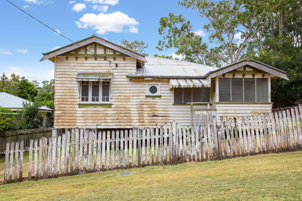 7 Chamberlain St, Sadliers Crossing, QLD 4305