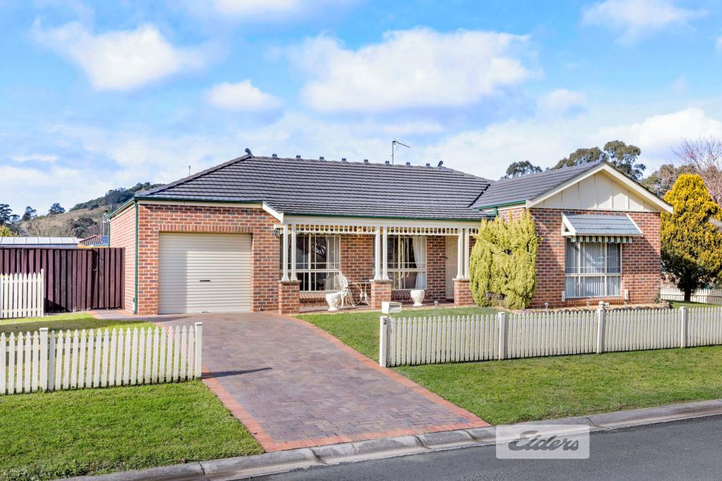 2 POPLAR PL, PICTON, NSW 2571