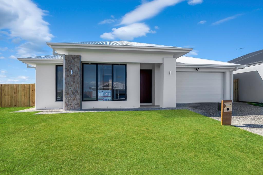 2 Blossom Rd, Greenbank, QLD 4124