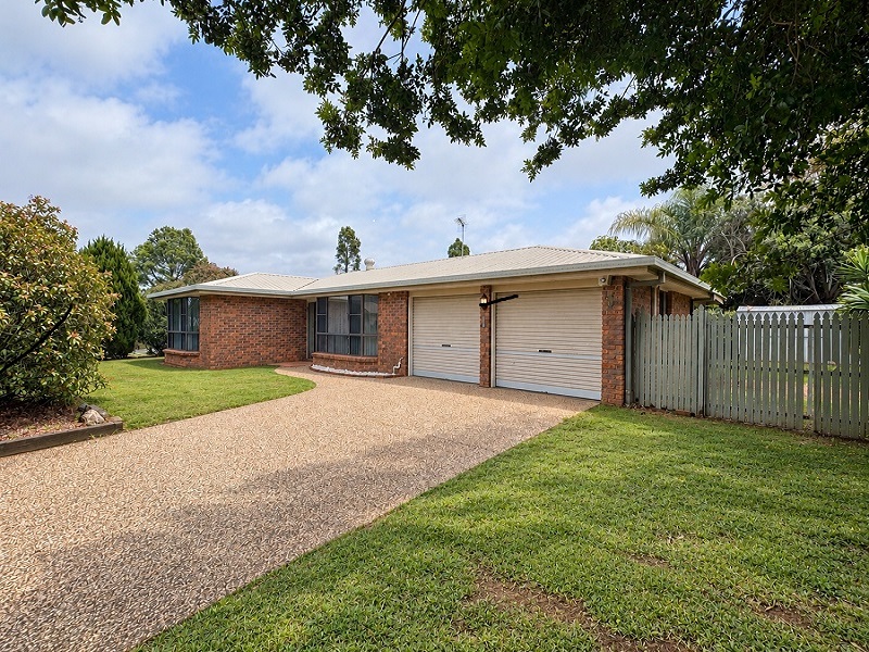 1 Moore Cres, Wilsonton, QLD 4350