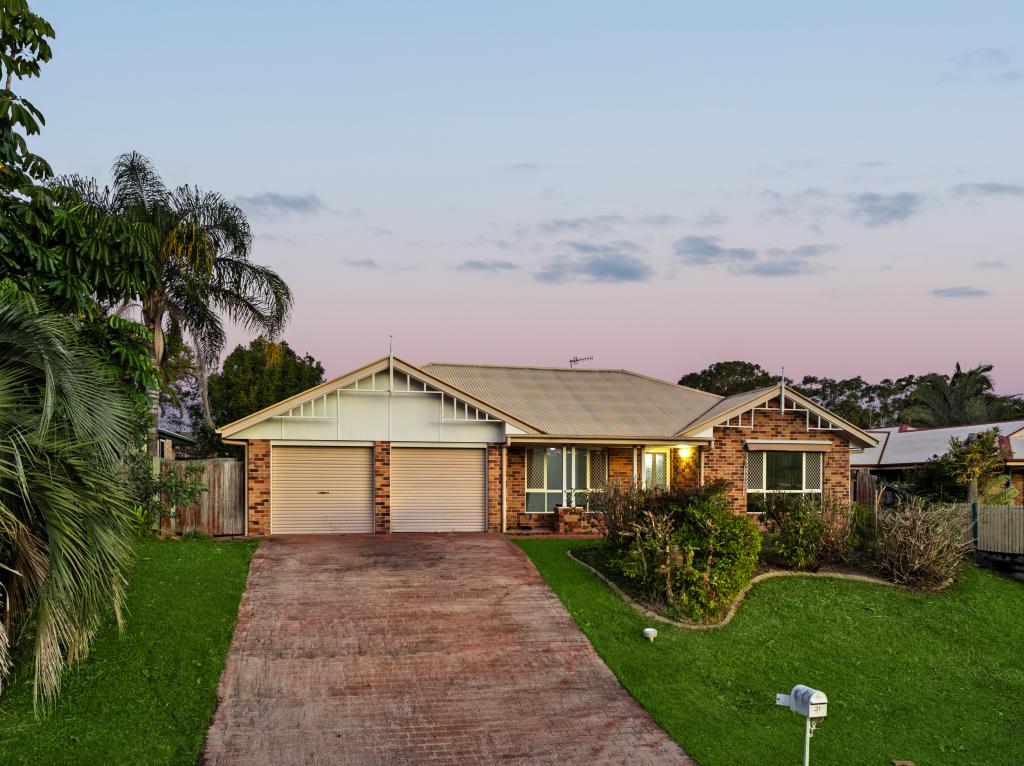 31 Muirfield Cres, Tewantin, QLD 4565