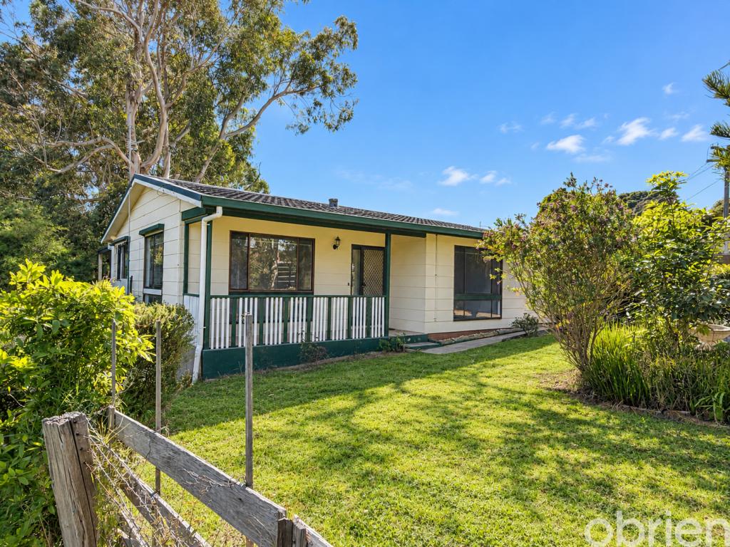 18 Foam St, Lakes Entrance, VIC 3909