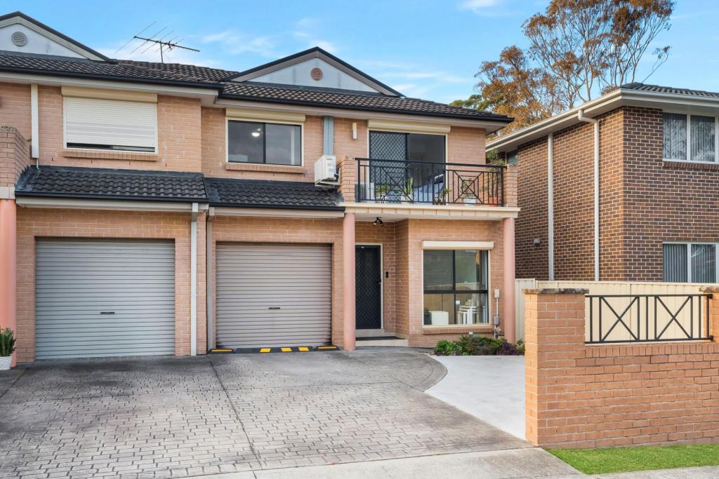 1/42-44 STANBROOK ST, FAIRFIELD HEIGHTS, NSW 2165
