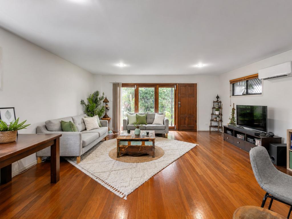 1/285 Riding Rd, Balmoral, QLD 4171