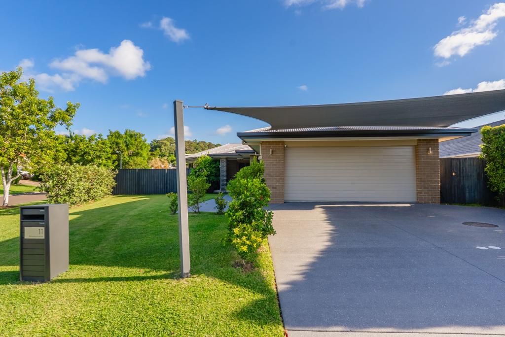 11 BIRDWING AVE, BLI BLI, QLD 4560