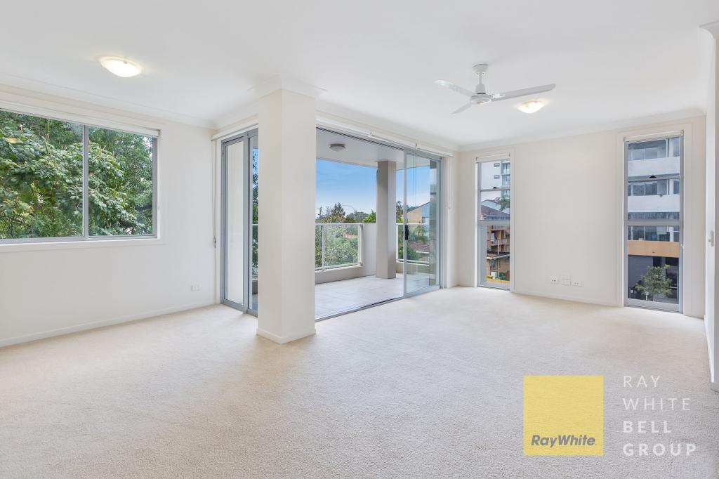 2/30 Lather St, Southport, QLD 4215