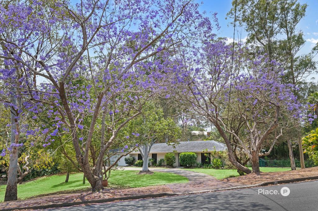 33 Scenic Rd, Kenmore, QLD 4069