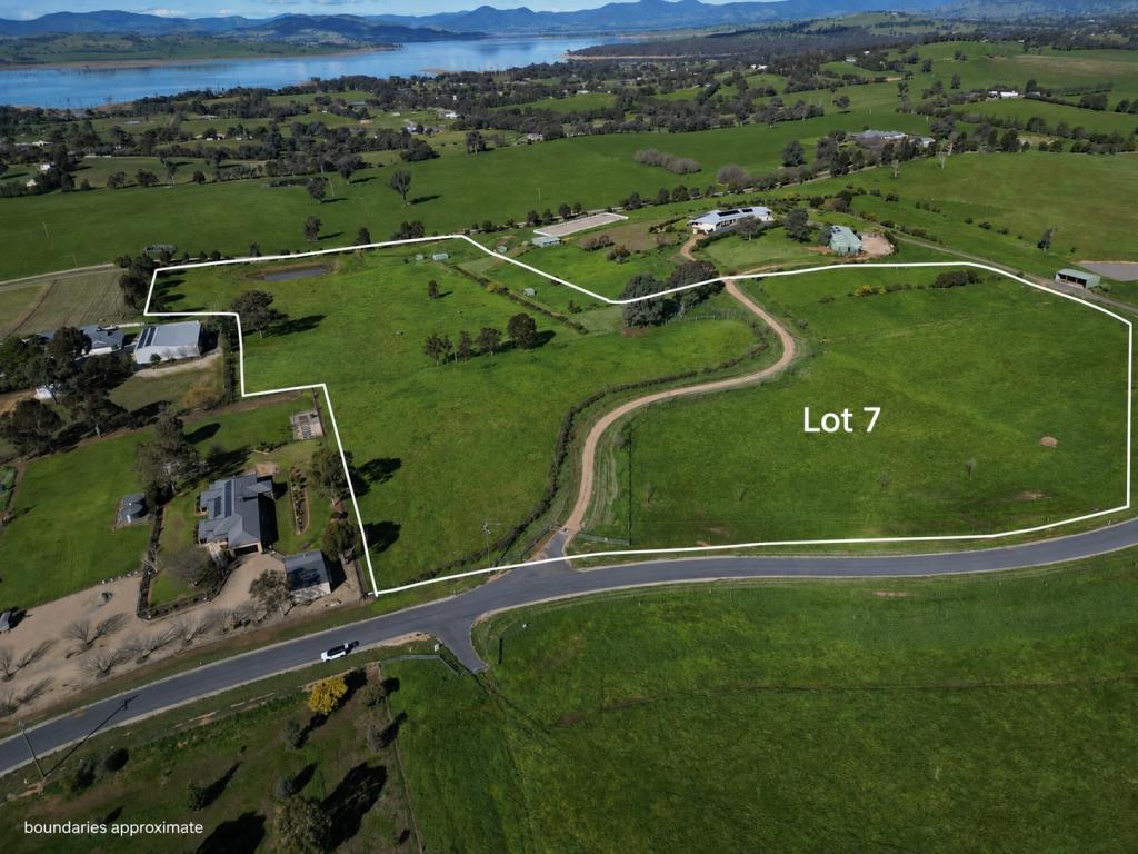 LOT 7/37 EAGLE RISE RD, TABLE TOP, NSW 2640