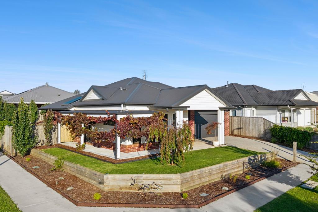 5 Silver Smith Dr, Kyneton, VIC 3444