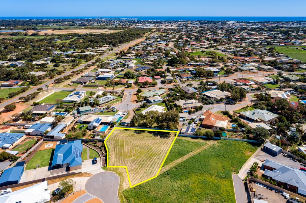 12 Macranda Pl, Woorree, WA 6530